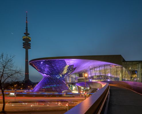BMW-Welt und Olympiaturm, München